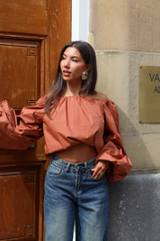 Off Shoulder Blouse Pofmouwen Bruin