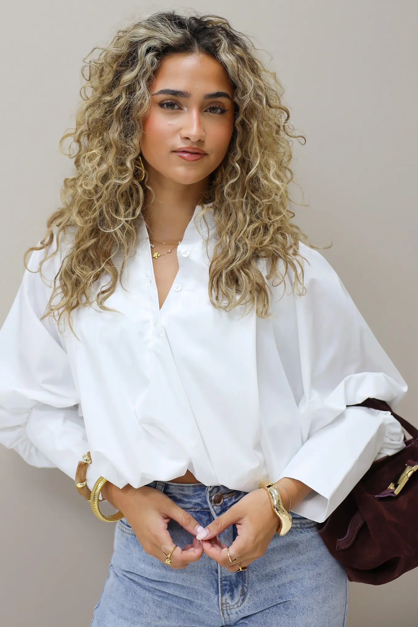 Shop Brede Manchette Blouse In Wit Bordeaux En Blauw Bij Ladylike