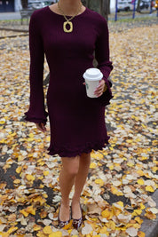 Jurk Lange Mouwen Ruffle Detail Bordeaux