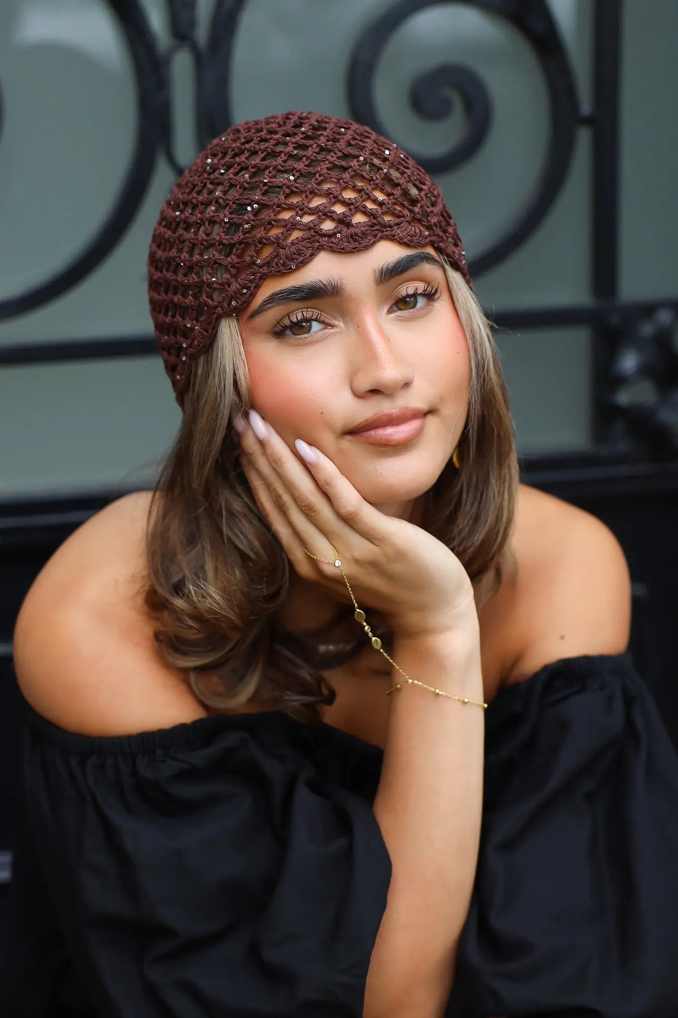 Crochet Muts Donker Bruin