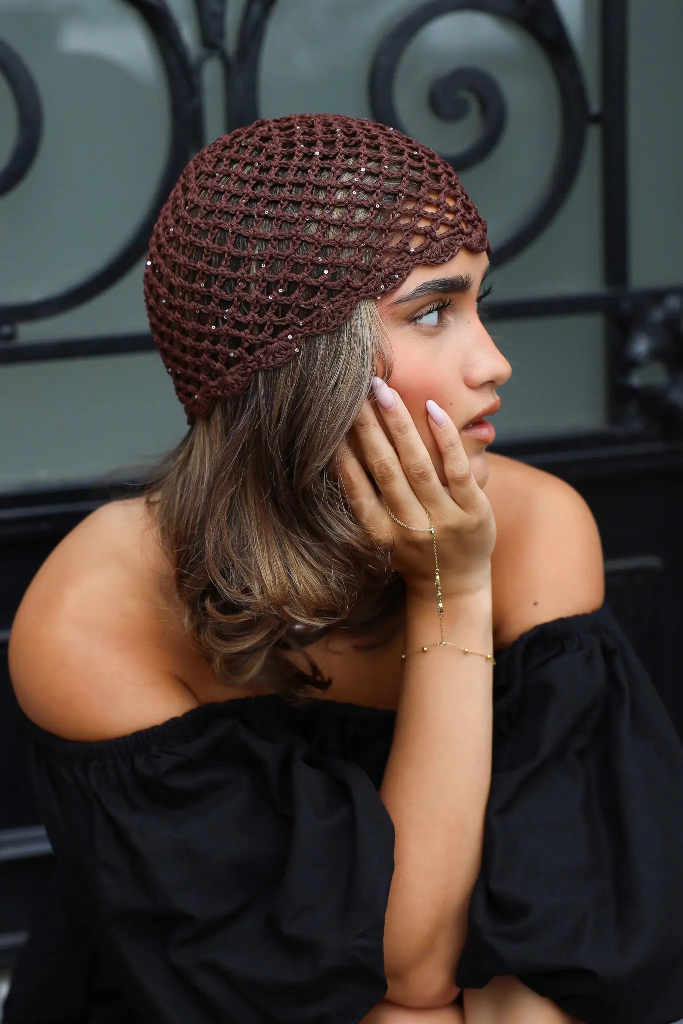 Crochet Muts Donker Bruin