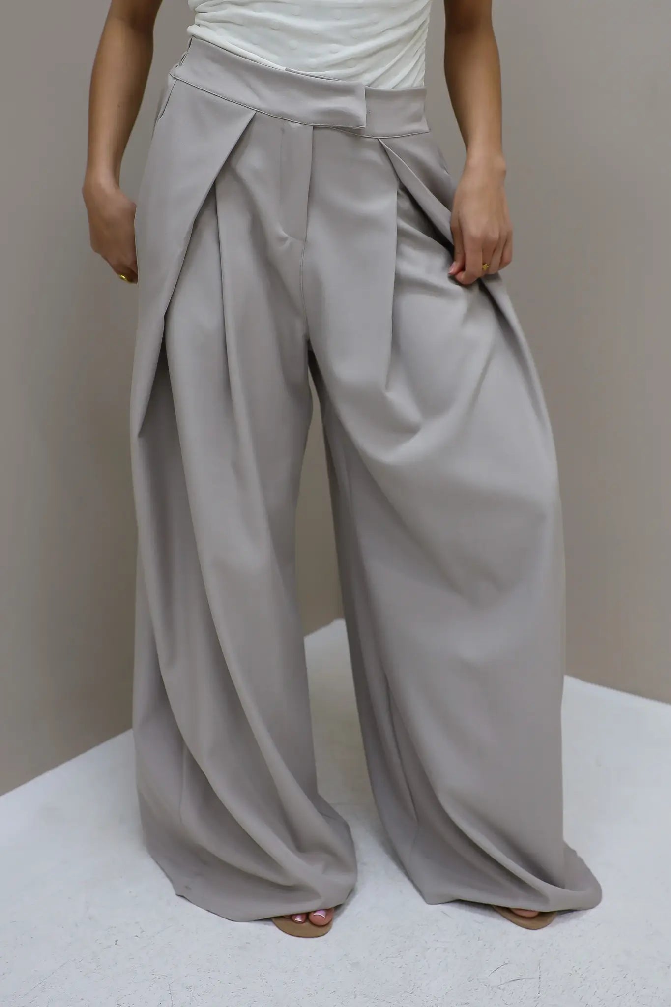 Pantalon Wijde Pijpen Plooi Beige