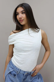 Asymmetrische Polka Dot Top Creme