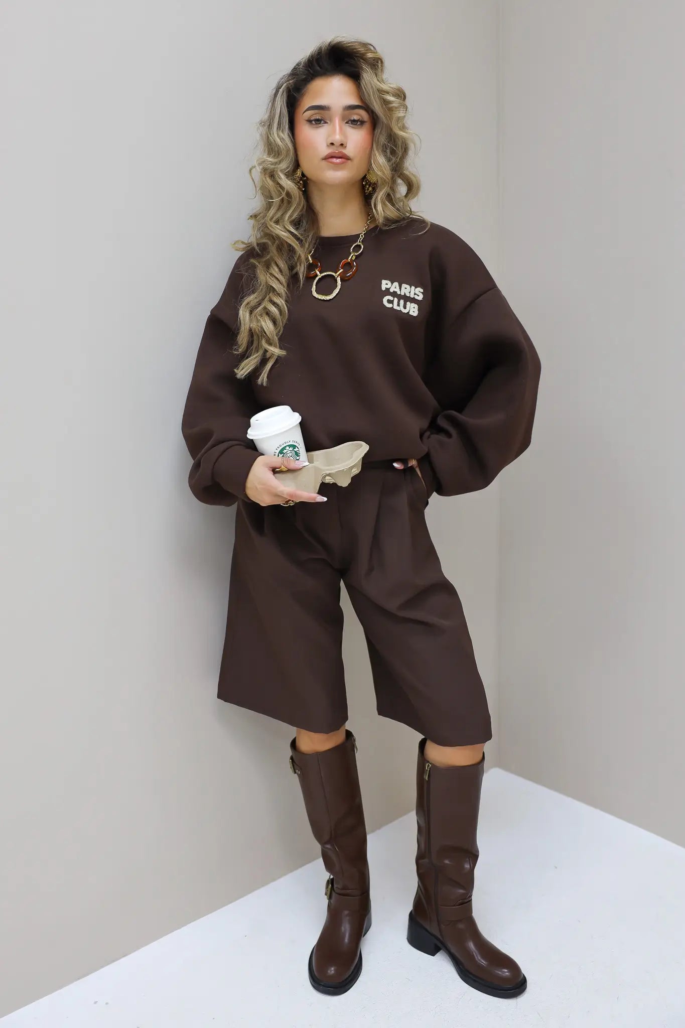 Sweater Paris Club Bruin