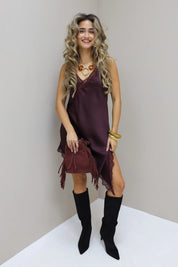 Satijnen Jurk Schuin Kant Bordeaux