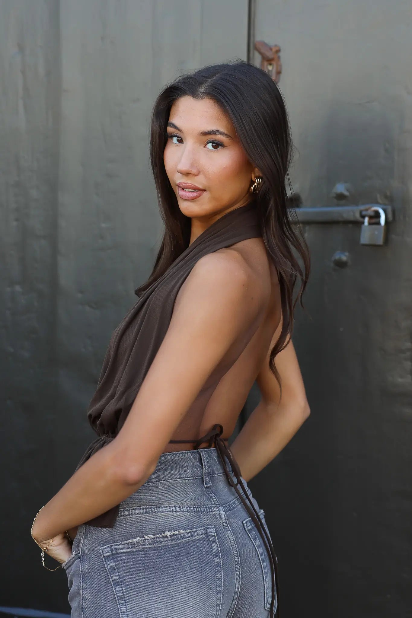 Halter Top Open Rug Bruin