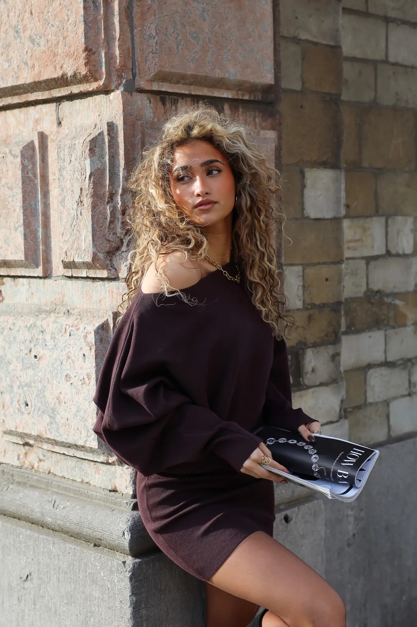 Jurk Off Shoulder Donker Bruin