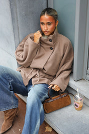 Cape Jas Hoge Kraag Taupe