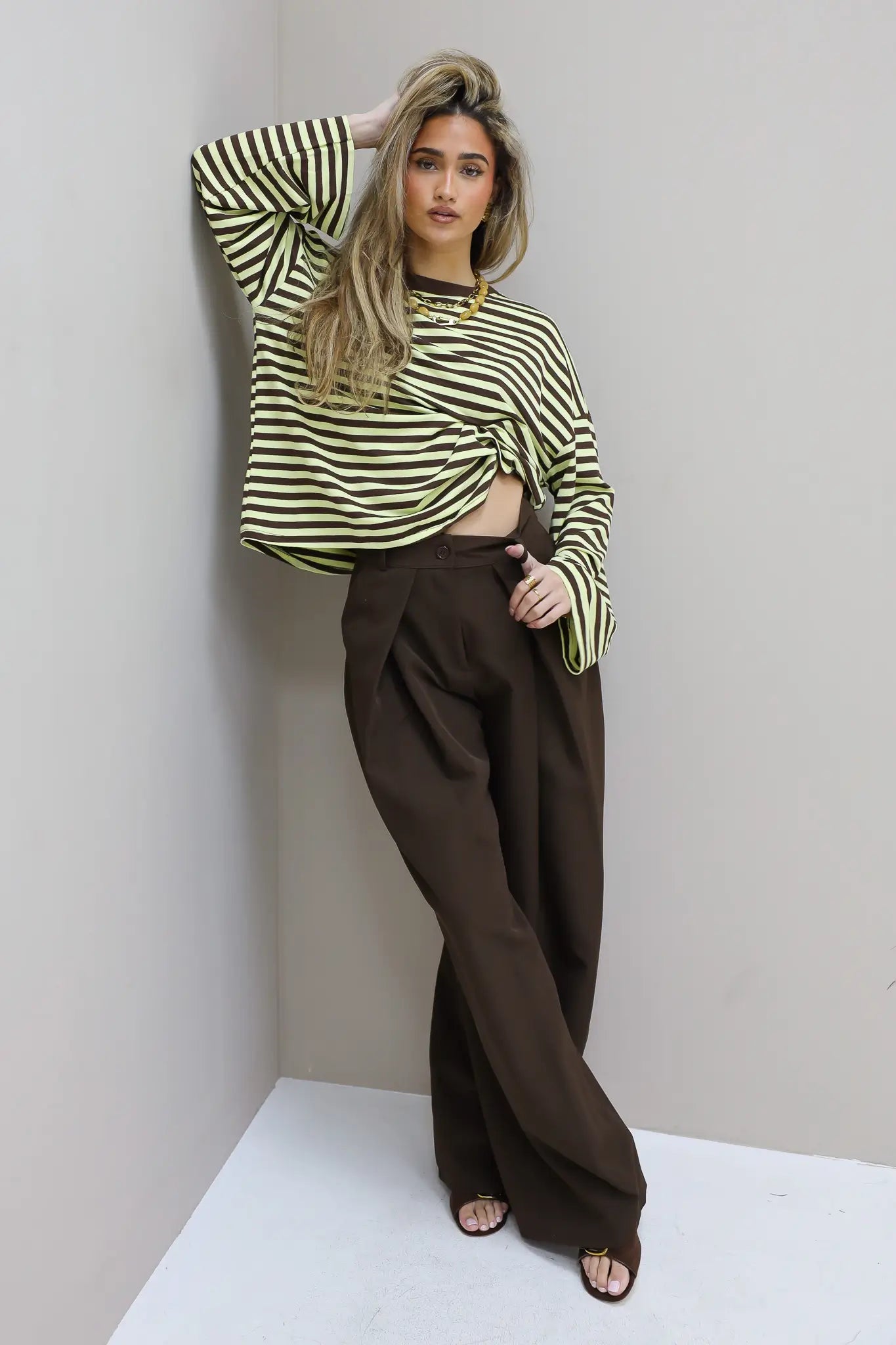 Pantalon High Waist Plooi Effect Bruin