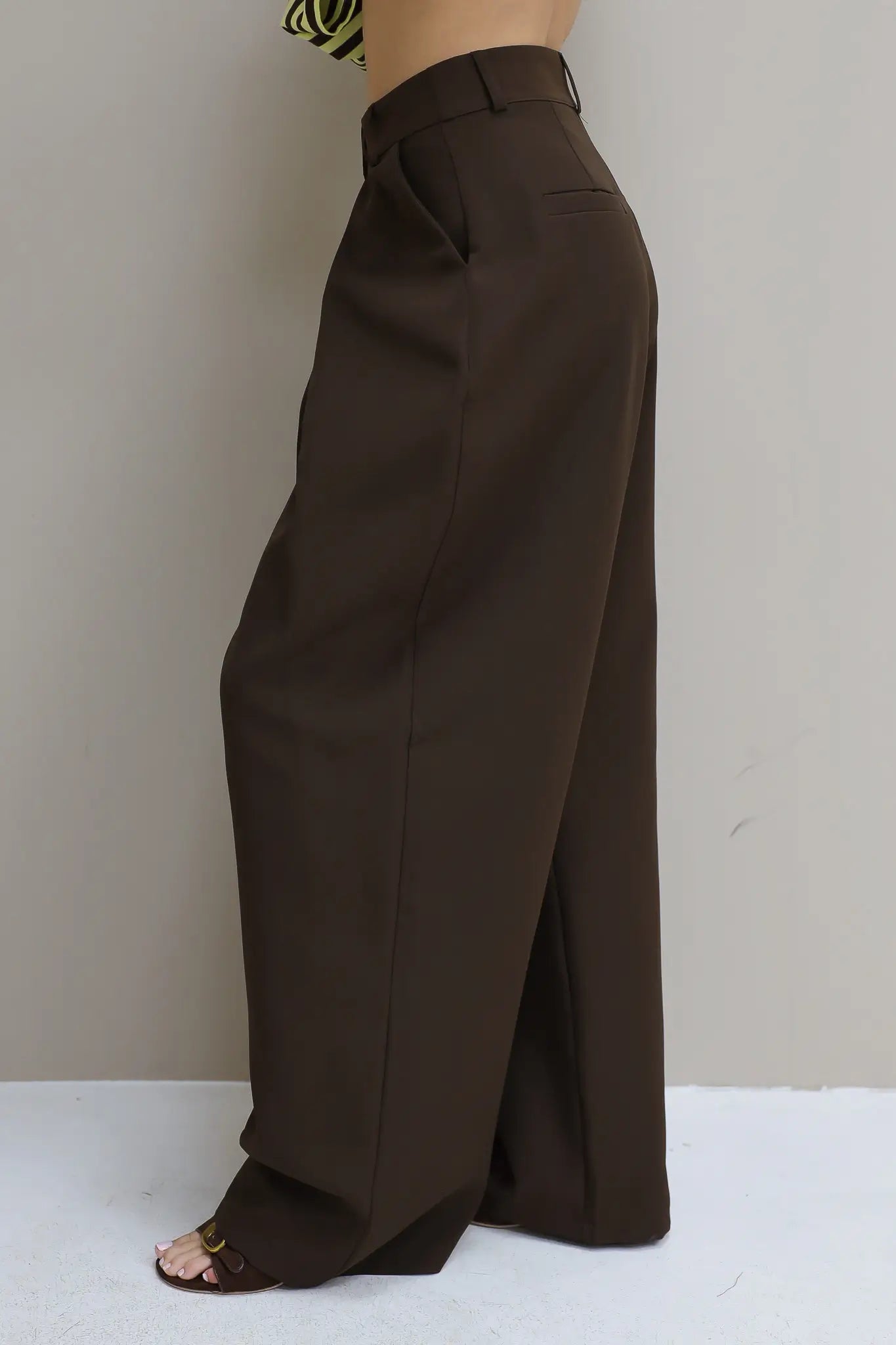 Pantalon High Waist Plooi Effect Bruin