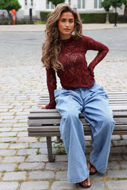 Top Kant Flared Mouwen Bordeaux