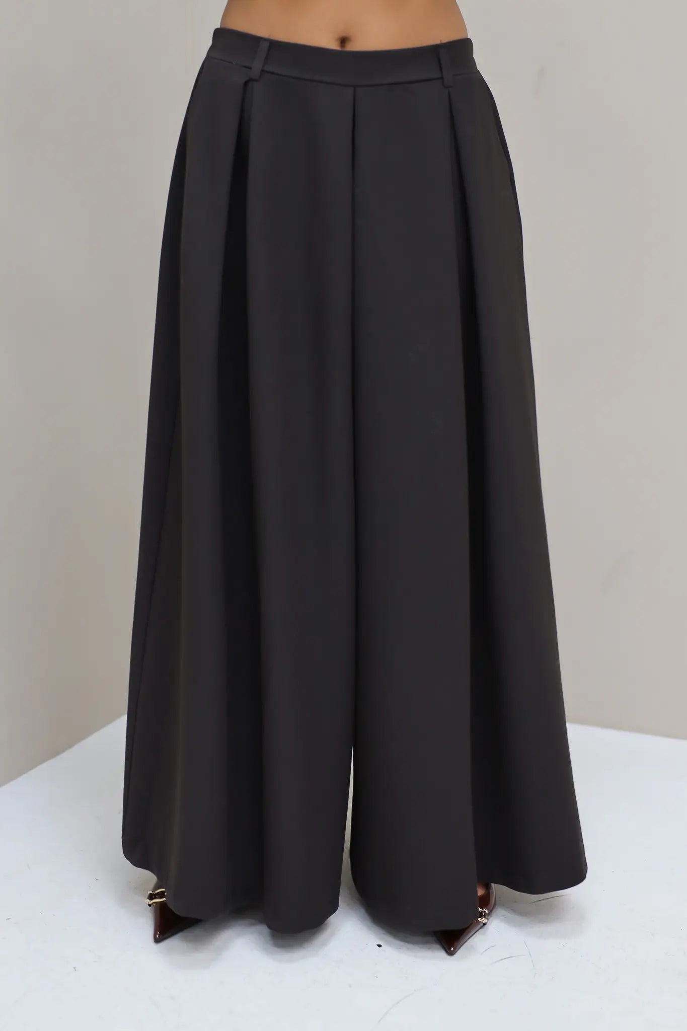 Pantalon Wijde Pijpen Plooien Bruin