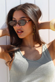 Elise Zonnebril Bruin