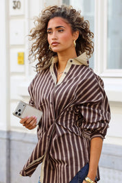 Blouse Oversized Strepen Bruin