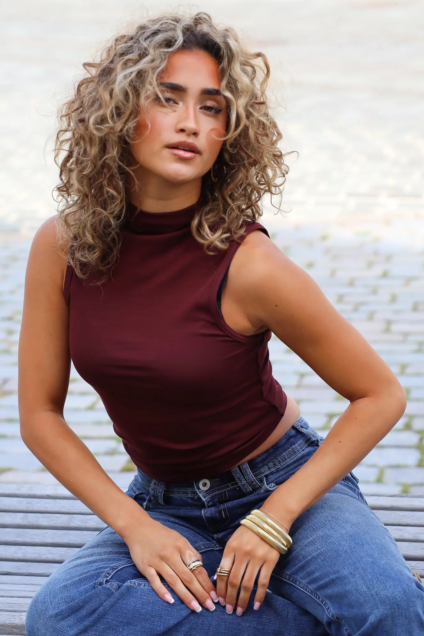 Mouwloze Top Opstaande Hals Bordeaux