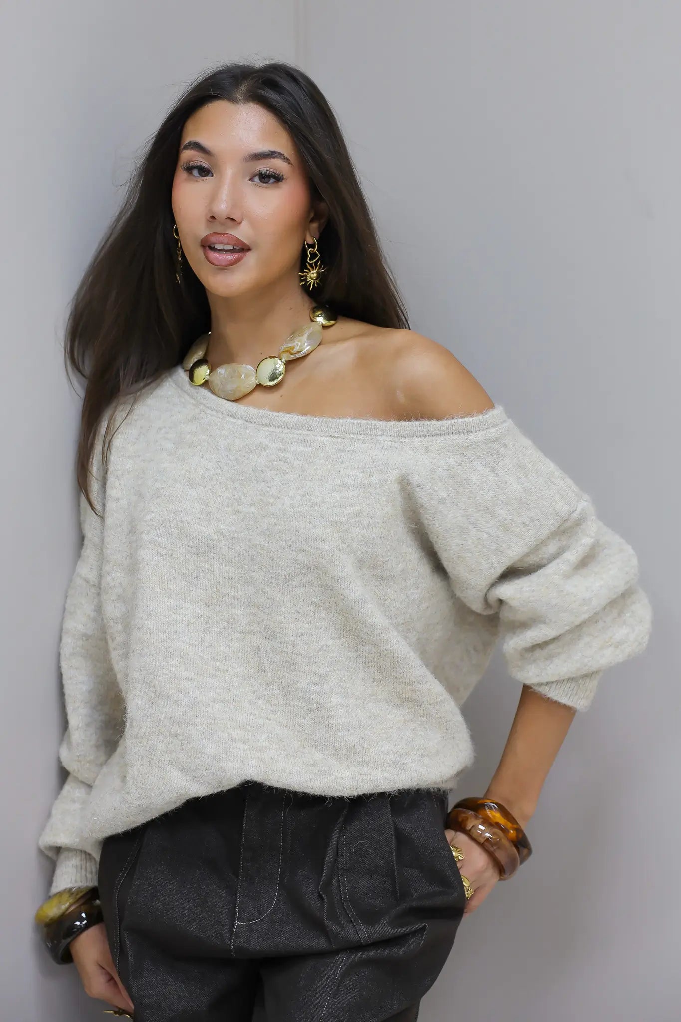 Trui One Shoulder Beige