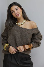 Trui One Shoulder Bruin