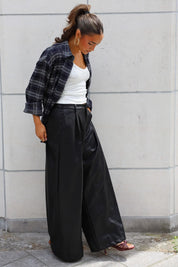 Wide Fit Leather Look Broek Zwart