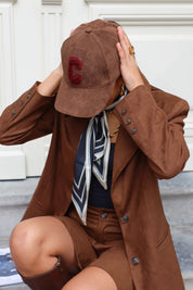 Pet C Suède Donker Bruin