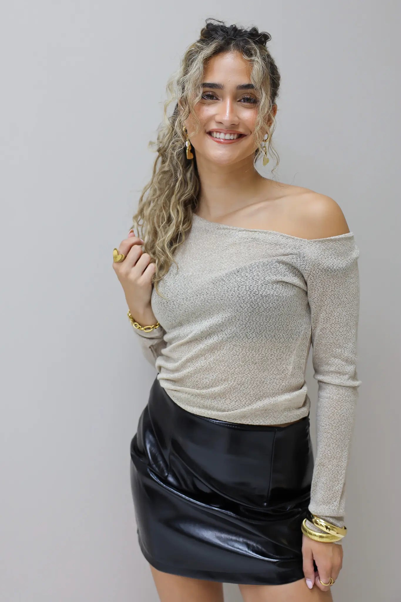 Asymmetrische top lange mouwen camel t shirt one shoulder Ladylike Fashion