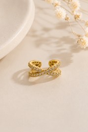 Earcuff Cross Diamond Goud