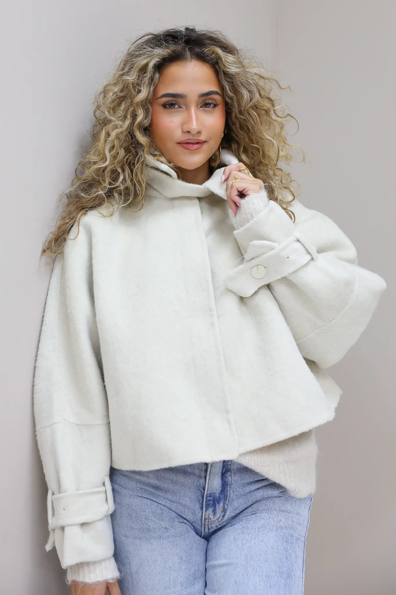 Cropped jas dames beige 100% wollen korte dames jas