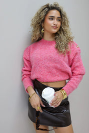 Gebreide trui gouden knoop detail op de schouder felroze dames winter trui dames