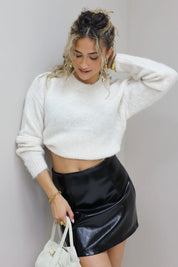 Gebreide trui gouden knoop detail schouder beige dames winter trui dames