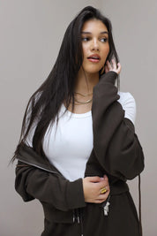 Hoodie vintage vibes bruin tekst print achterkant sweater rits