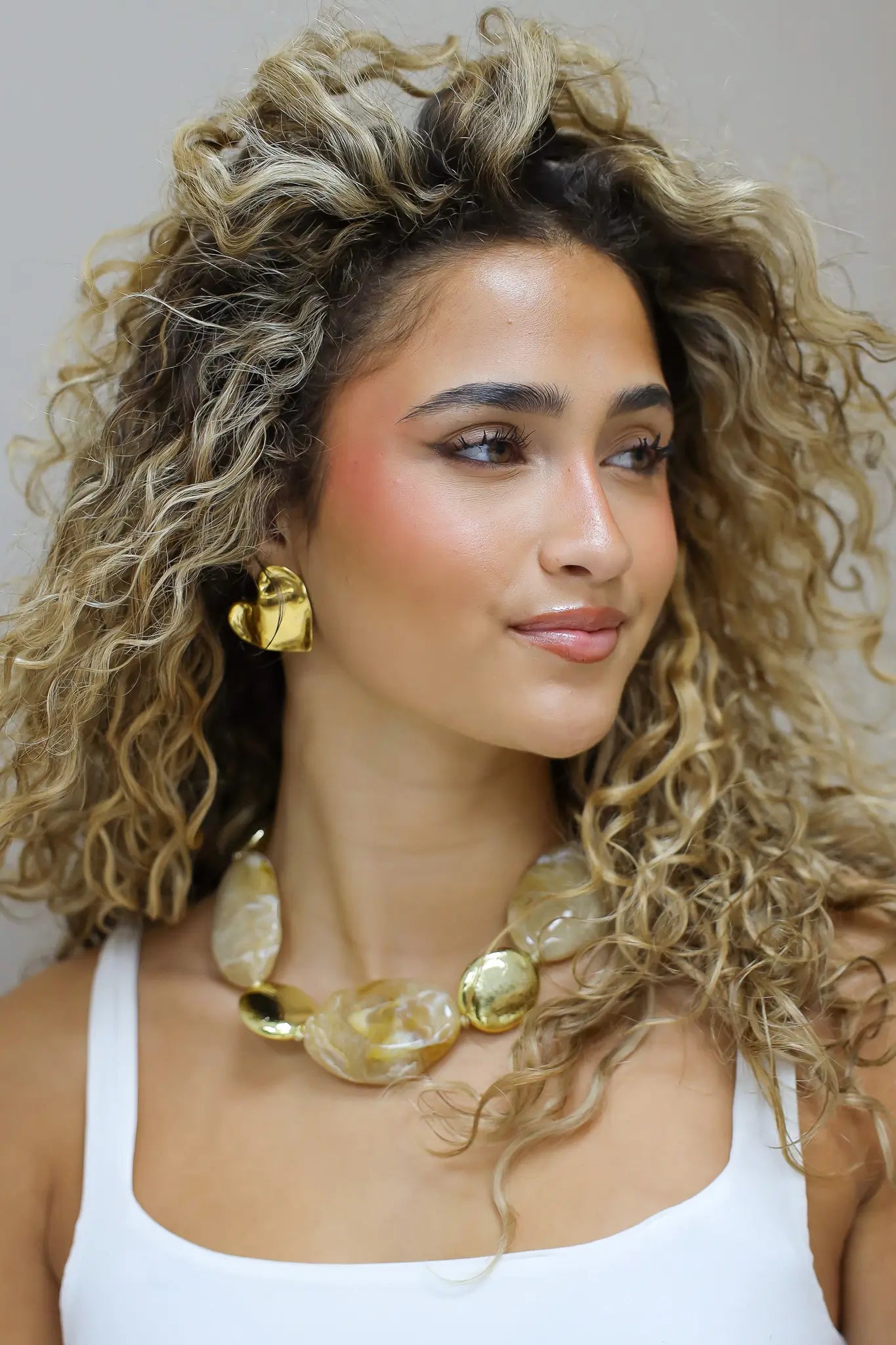 Ketting mega stone goud beige grote stenen dames ketting statement ketting