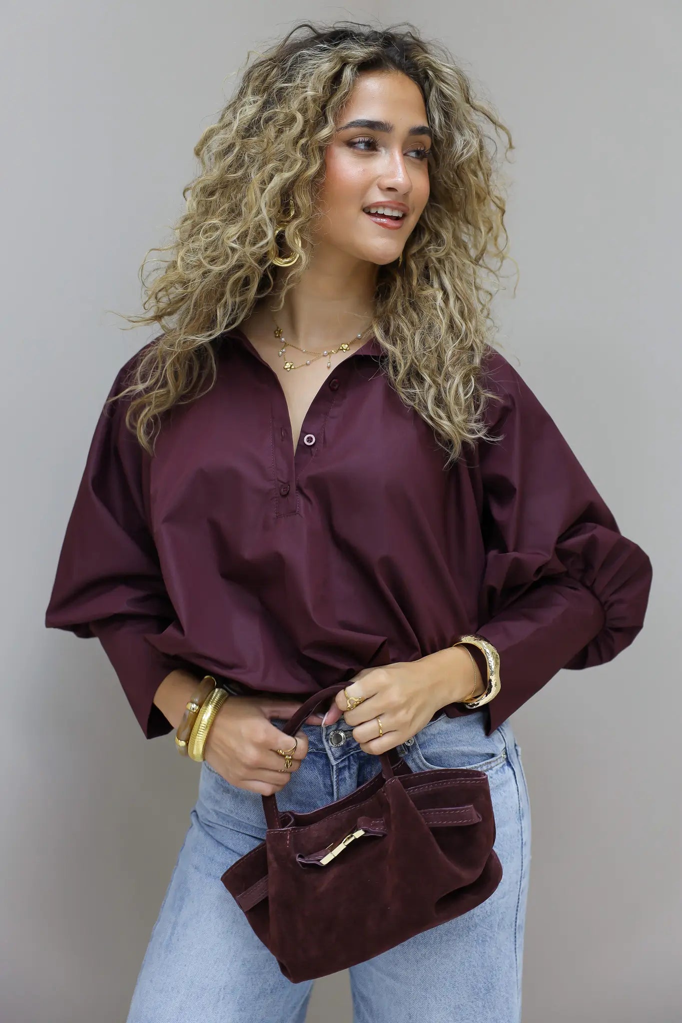Korte ballon blouse lange mouwen bordeaux brede manchet knoopjes