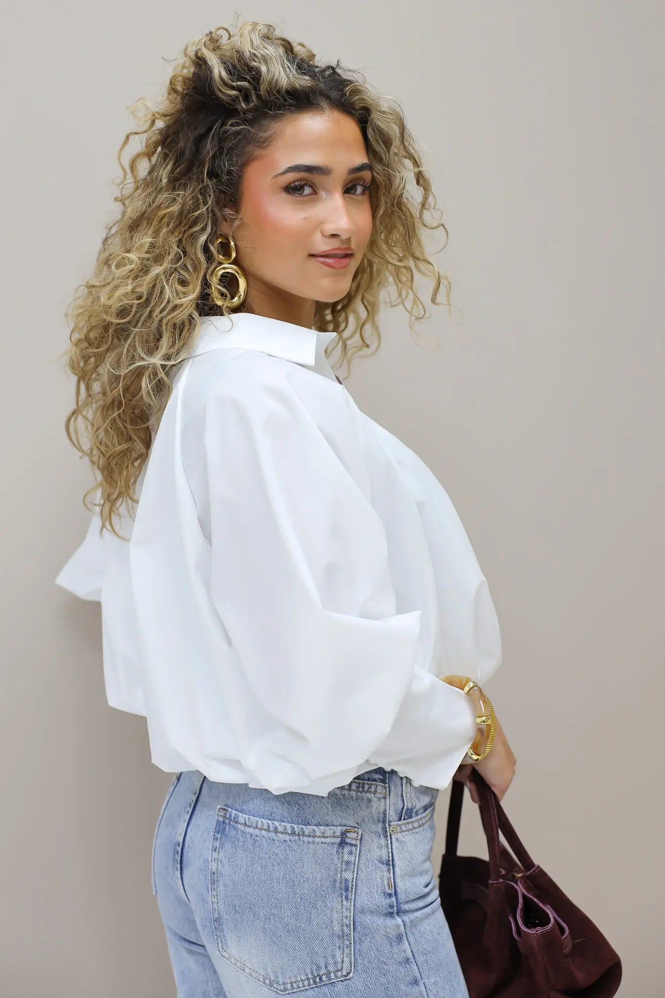 Korte ballon blouse lange mouwen wit brede manchet knoopjes dames Ladylike