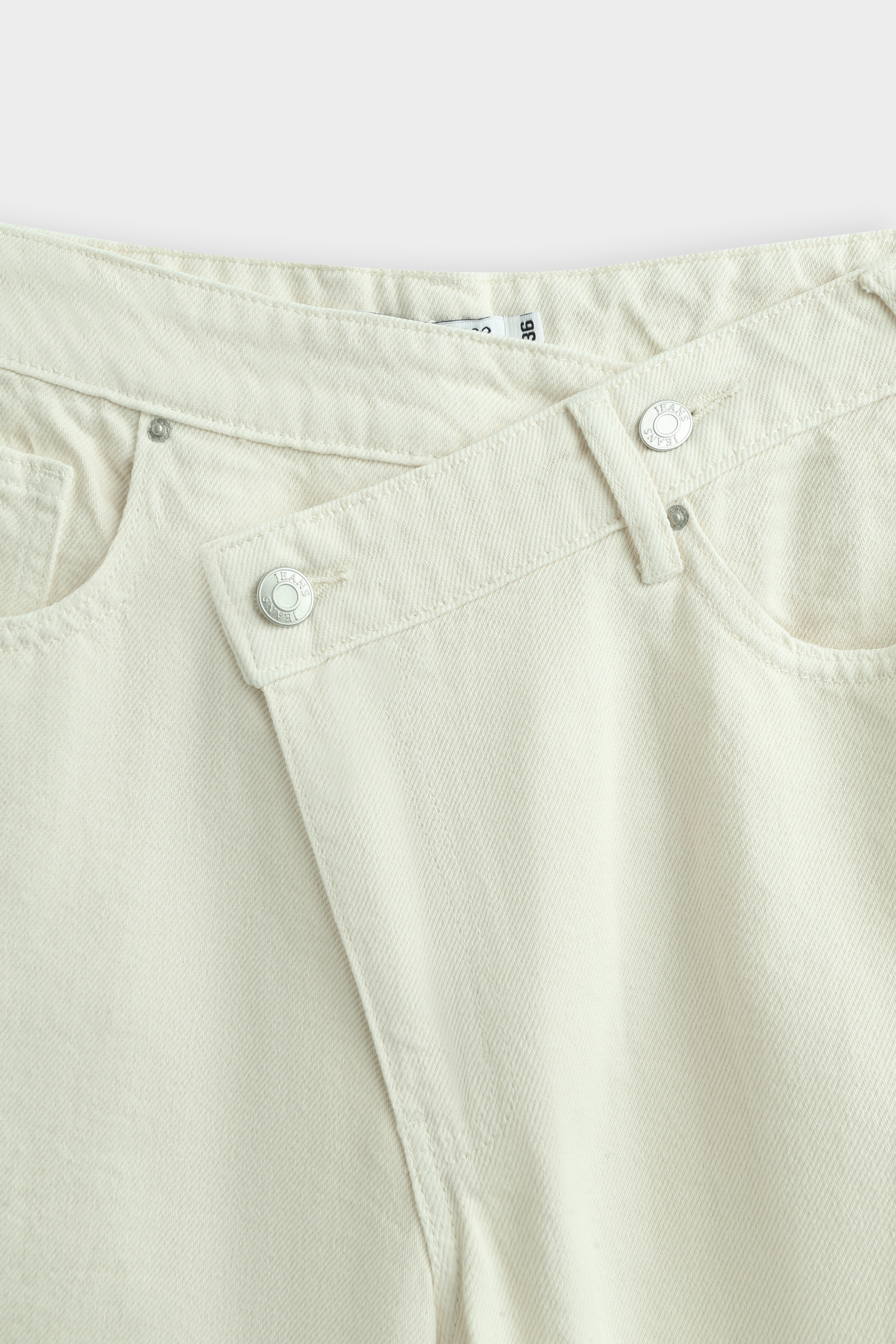 Bermuda Asymmetrische Knoop Beige