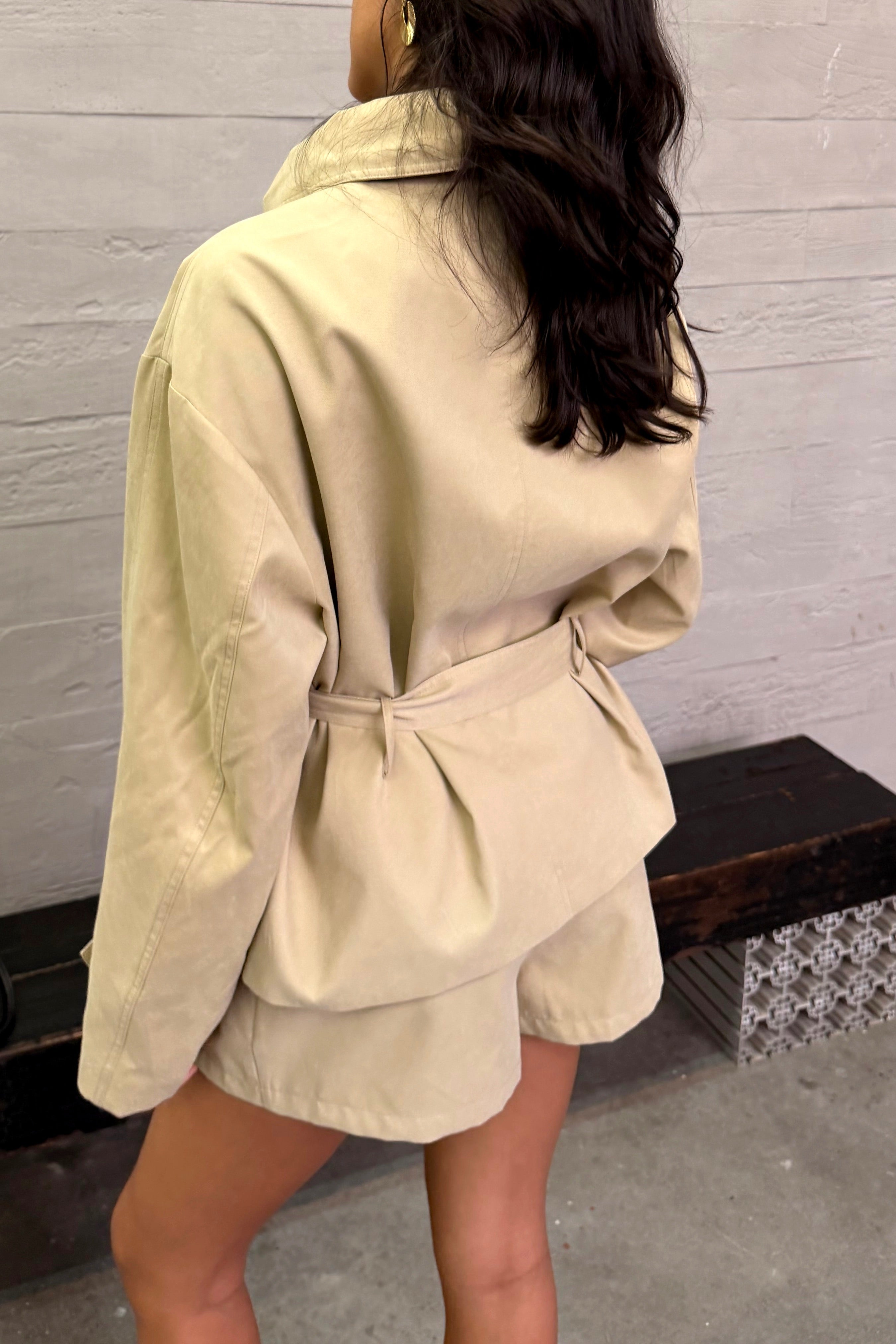 Short met Plooi + Knopen Camel