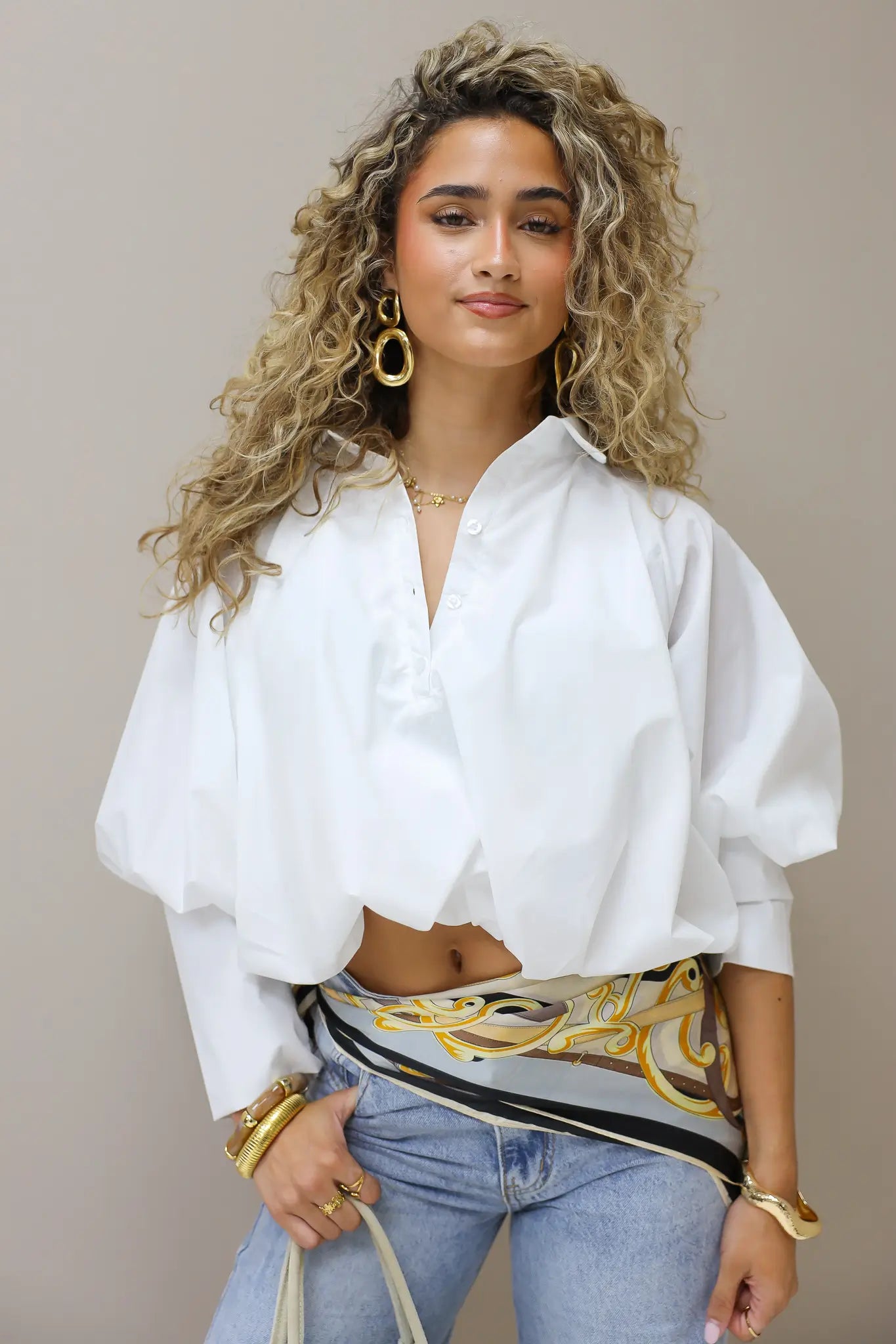 Sjaal motief taupe accessoire als riem punt sjaal voor op jeans