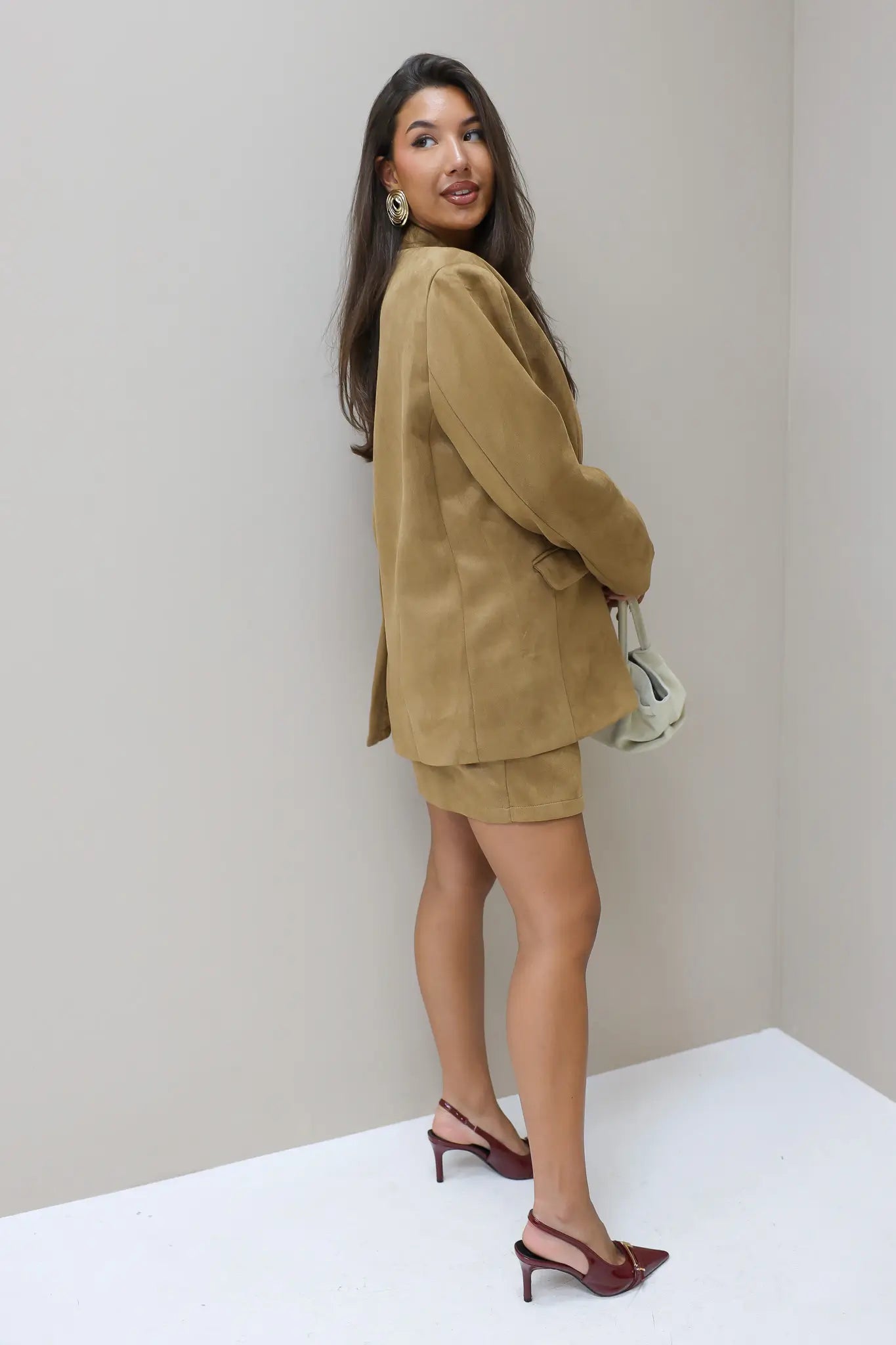 Suede look skort camel korte rok short dames