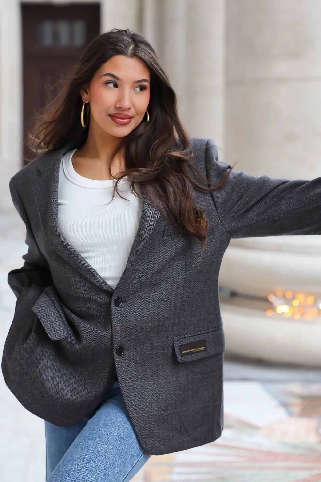 Vintage heren blazer grijs damesmodel rechtstaand