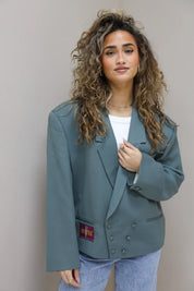 close up reworked blazer groen