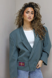 reworked blazer groen voorkant gedragen