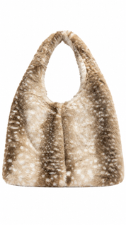 Beige Bambi tas met zachte bontstructuur bruine hertenprint witte stippen en brede schouderband op witte achtergrond