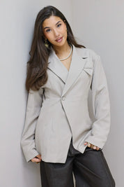 beige getailleerde dames blazer smalle strakke blazer