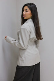 beige getailleerde dames blazer smalle strakke blazer