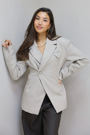 beige getailleerde dames blazer smalle strakke blazer