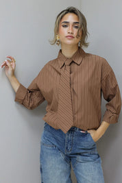 blouse stropdas bruin draagfoto ladylike