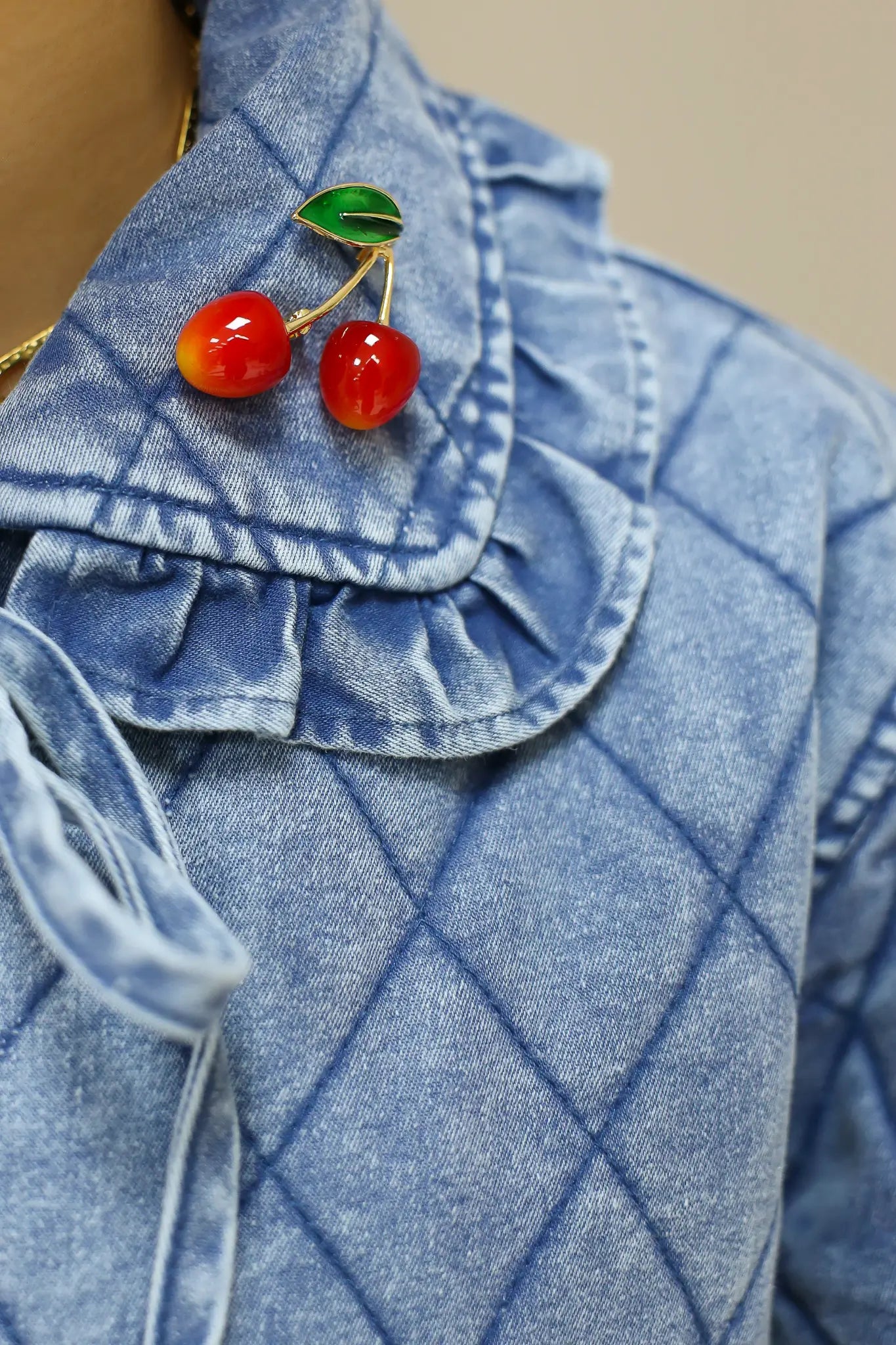 broche kersen rood Ladylike webp