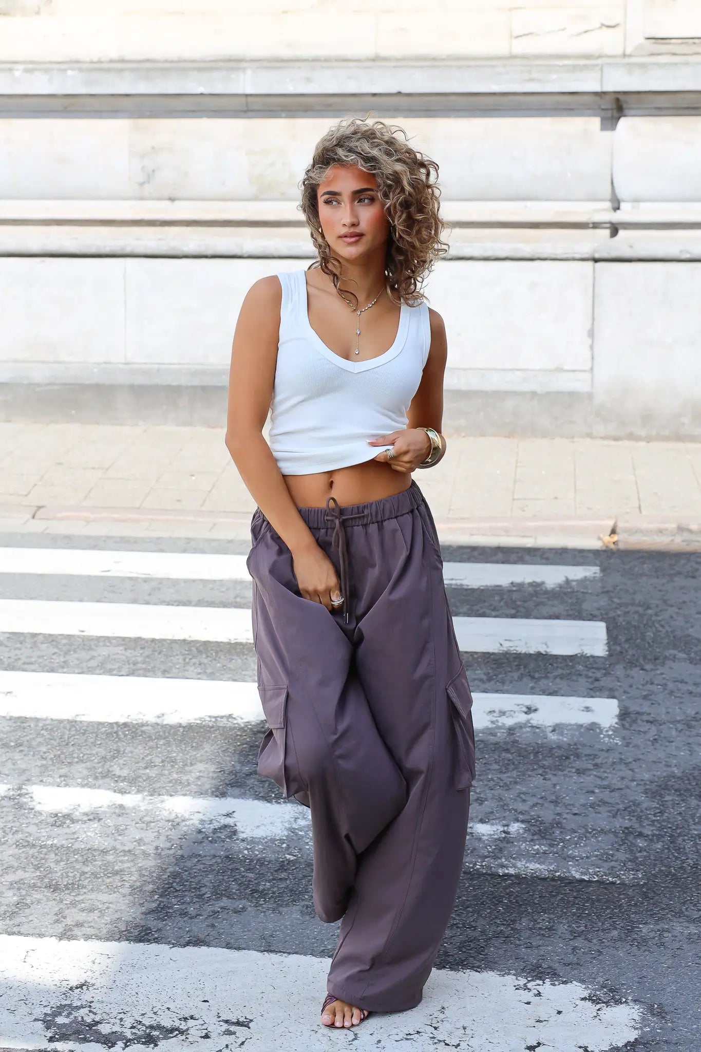 Cargo pants dames in bruin met wijde pijpen