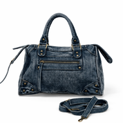 Denim schoudertas jeans blauw los gefotografeerd met lang hengsel