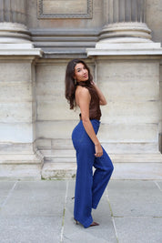 donkerblauwe flared jeans in elegante fit