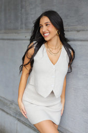 gebreide gilet beige dames co ord set street style voorkant foto close up gilet zijkant