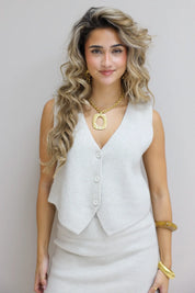 gebreide gilet beige dames co ord set studio foto close up gilet